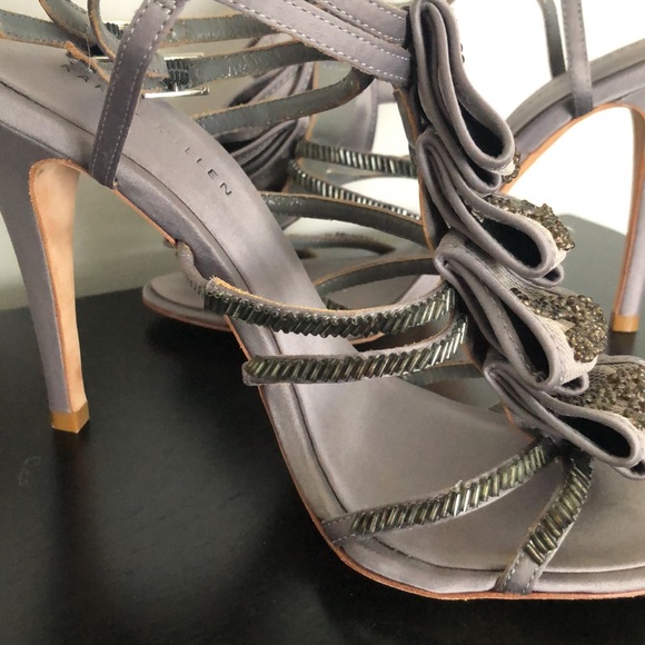 Gorgeous Karen Millen strappy sandal. - Picture 7 of 8